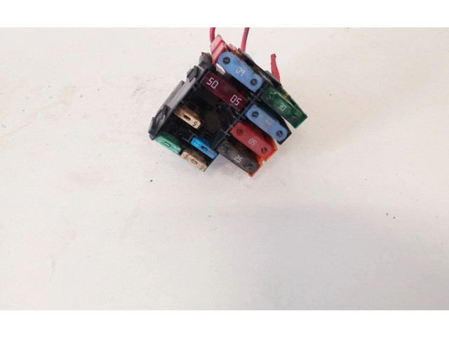 Блок предохранителей     Renault Clio II    