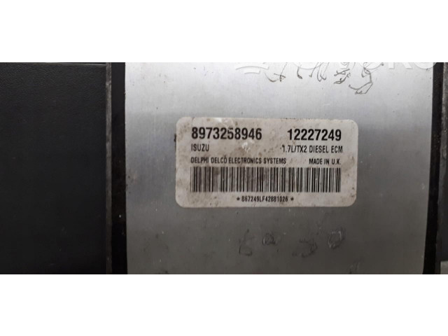 Блок управления двигателем Блок управления 8973258946   Opel Meriva A