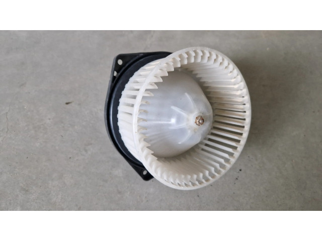 Вентилятор печки Mitsubishi L200