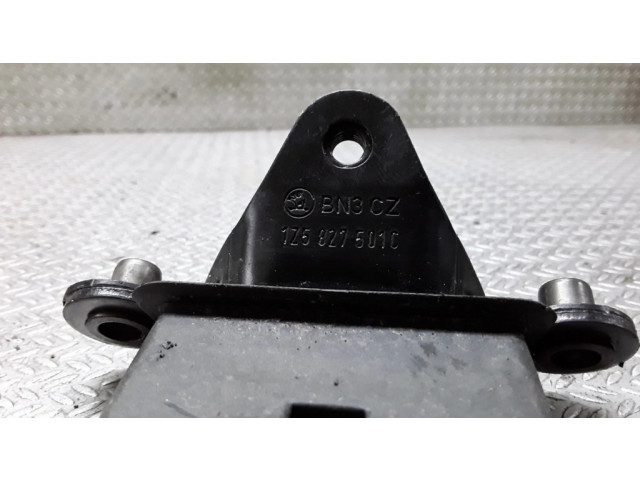 Замок задней крышки