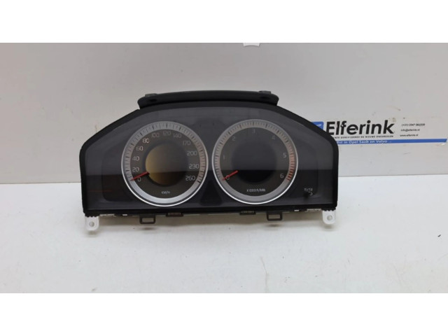 Панель приборов 31327582, 31327582   Volvo V70       