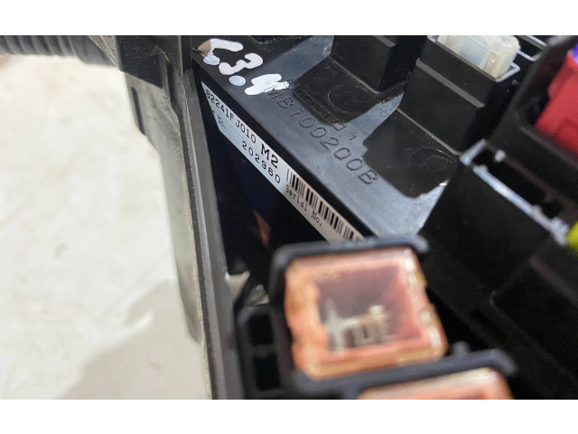 Блок предохранителей MB100200B, 82241FJ010 Subaru XV