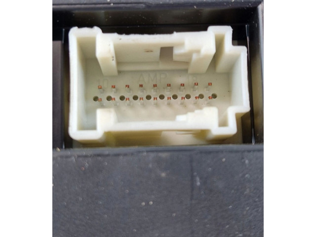 Přístrojová deska Mercedes-Benz Vito Viano W639 2012 1042993, A6399006000