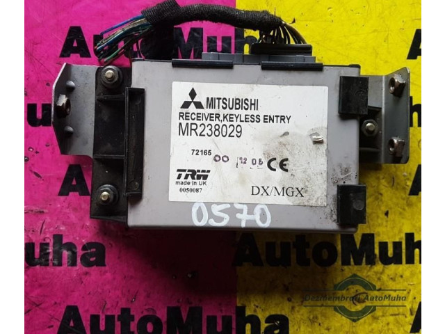 Блок комфорта MR238029. Mitsubishi Carisma