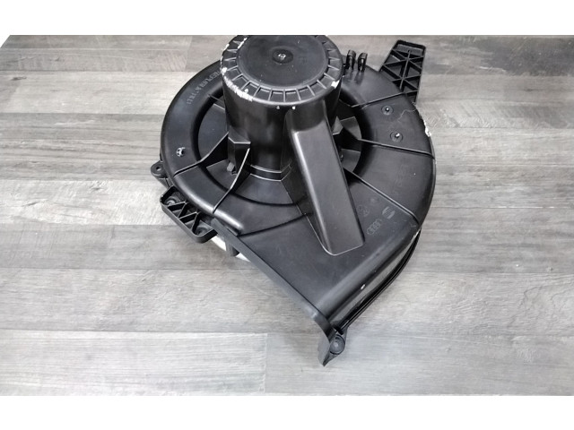 Вентилятор печки 6R1819015A Skoda Fabia Mk3 (NJ)