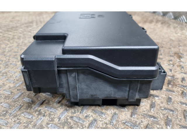 Блок предохранителей 68425203AB, P68425203AB   Jeep Grand Cherokee    