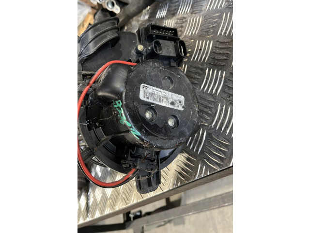 Вентилятор печки 7701057683 Renault Clio II