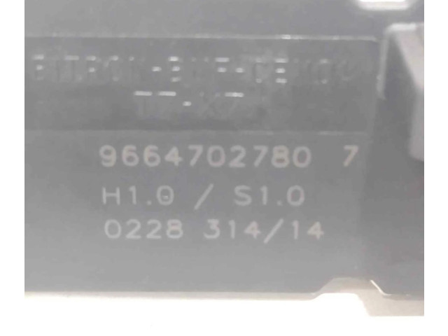 Řídící jednotka 9664702780 Peugeot 3008 I 2014