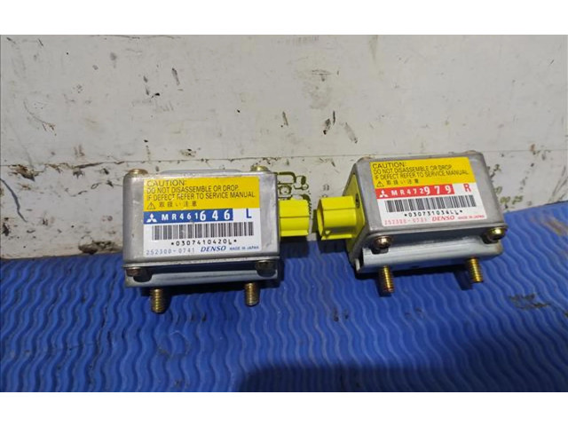 Блок предохранителей MR461646   Mitsubishi Montero    