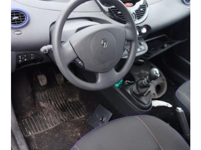 Панель приборов    Renault Twingo II       