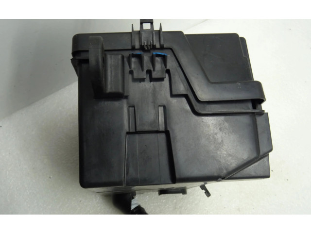 Блок предохранителей 243127363R, 243127363R Dacia Spring