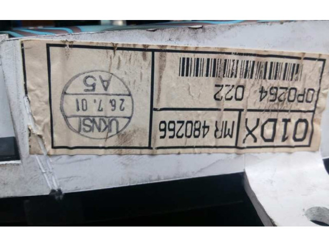 Панель приборов MR480266, 0P0254022 Mitsubishi Carisma