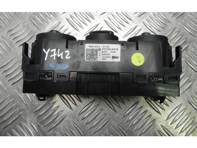 Блок управления климат-контролем 6V0820045B, Y742   Skoda Fabia Mk3 (NJ)