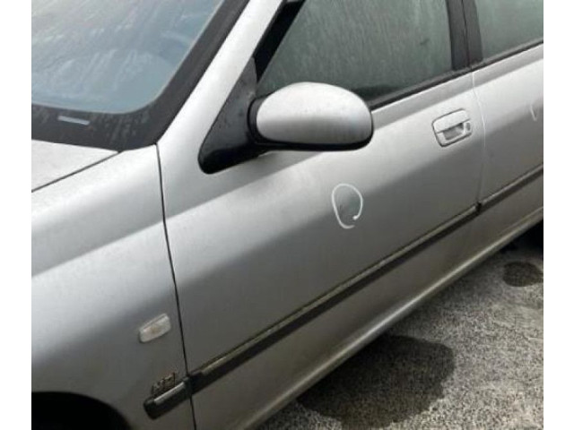 Моторчик заднего дворника     Peugeot 406