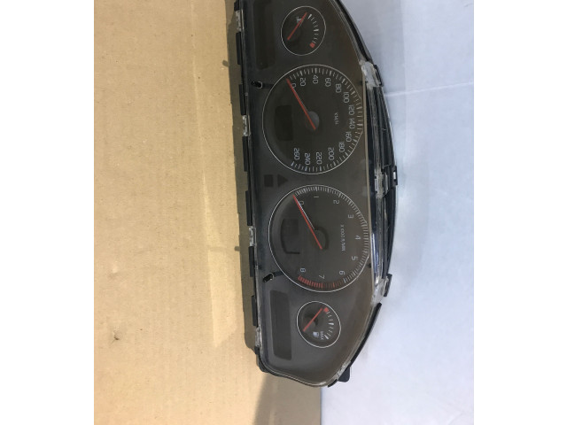 Панель приборов 30746097, 8602882 Volvo V70