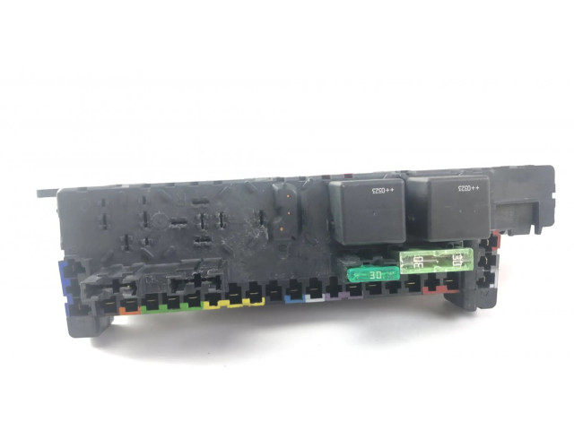 Pojistková skříňka 05045139, A2305454032 Mercedes-Benz SL R230 2003