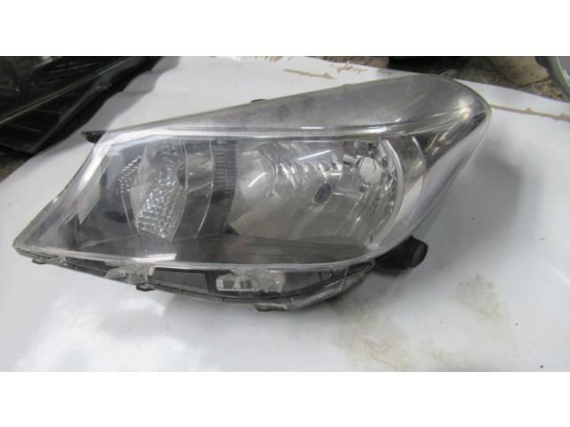 Передняя фара