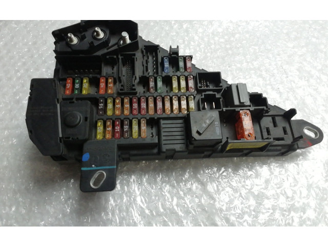 Pojistková skříňka 6906588 BMW 5 E39 2004