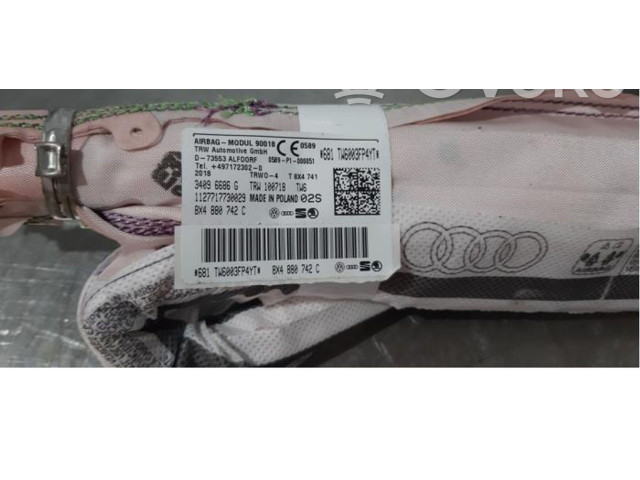 Боковая подушка безопасности 8X4880742C Audi A1
