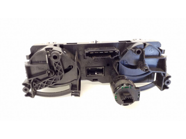 Блок управления климат-контролем 983860, 69657032 Mitsubishi Colt