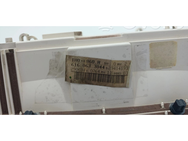 Панель приборов 1H0919860 Volkswagen Golf III