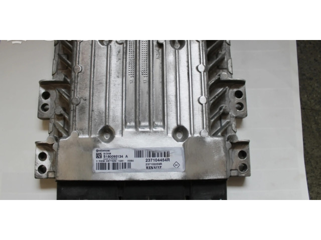 Блок управления двигателя 237104454R, 001-001-011976E Dacia Duster