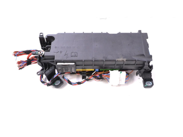 Pojistková skříňka A2465400140 Mercedes-Benz GLA W156 2017