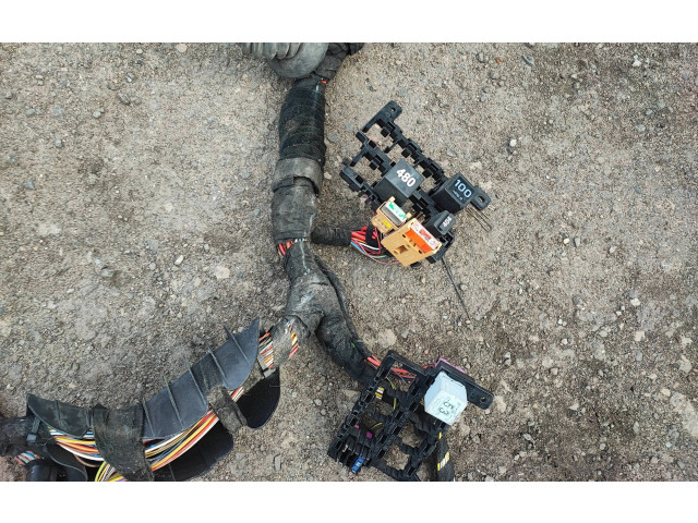 Pojistková skříňka 7H0971727F Volkswagen Transporter - Caravelle T5 2007