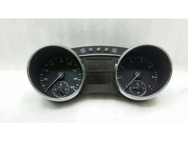 Панель приборов A2515408047   Mercedes-Benz R W251       