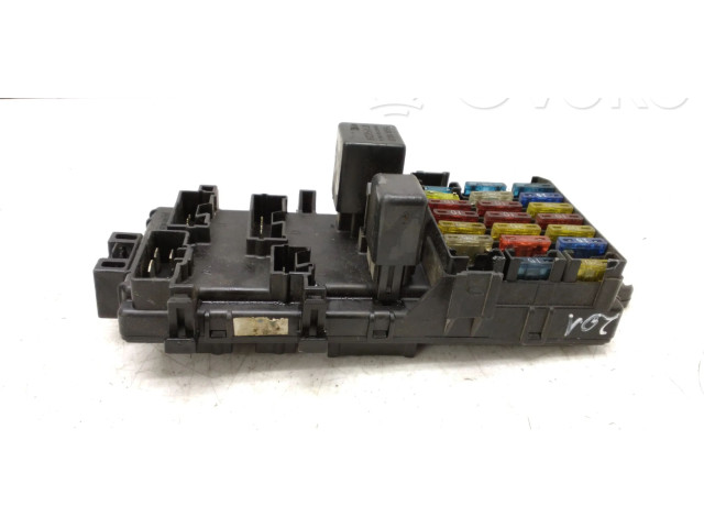 Блок предохранителей FC257EJ Mitsubishi Colt