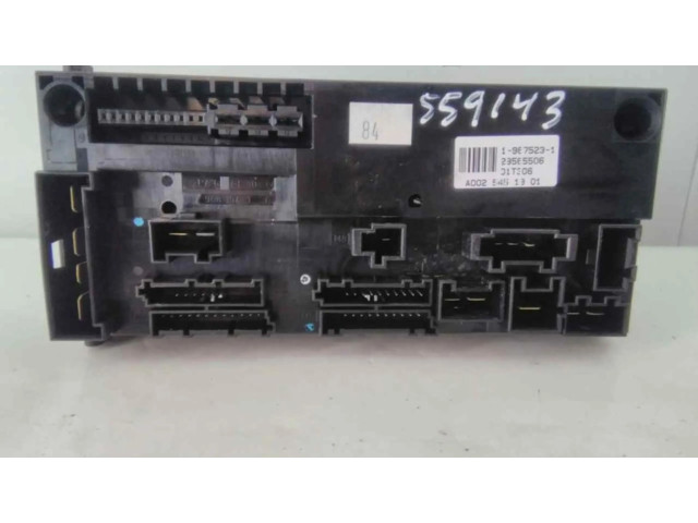 Pojistková skříňka 0005401050 Mercedes-Benz E W210