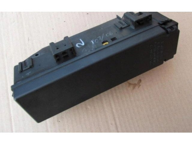 Блок предохранителей Jeep Grand Cherokee