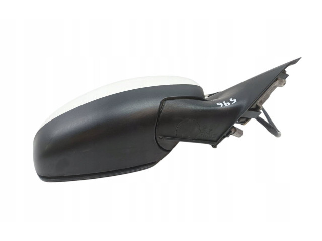 Зеркало электрическое Skoda Fabia Mk2 (5J) 2007 - 2014 года