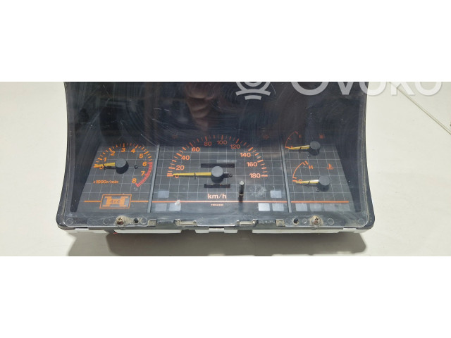 Панель приборов 351FB0100 Nissan Prairie