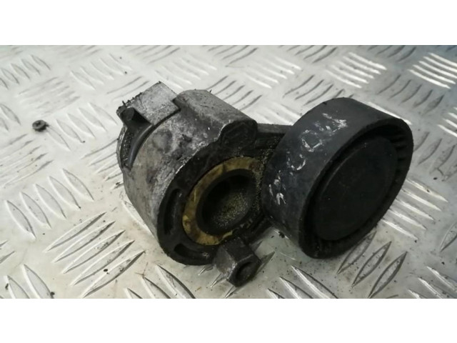 Устройство натяжки ремня