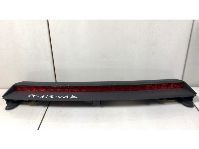 Дополнительный стоп сигнал Audi TT Mk1 8N8945097A