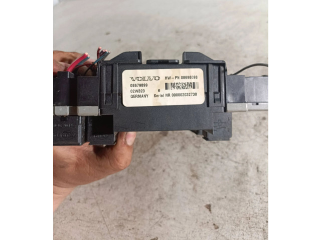 Блок предохранителей  08679899, 000002032730   Volvo V70    