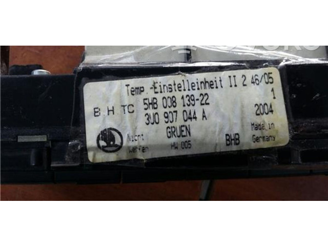Блок управления климат-контролем 3U0907044A, 5HB00813922   Skoda Superb B5 (3U)