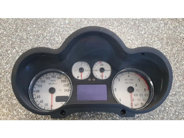 Панель приборов 156071236   Alfa Romeo GT       