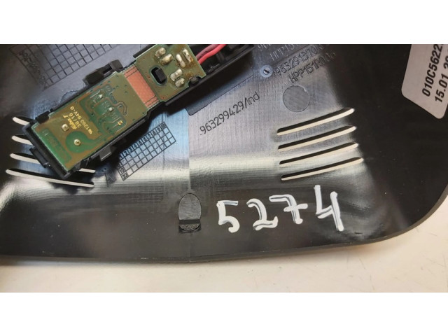 Другая деталь салона