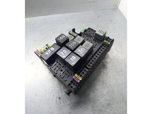 Блок предохранителей 7m0937025D Ford Galaxy