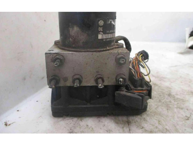Блок АБС 1J0614117C, 1J0614117C   Volkswagen  Bora  1998 - 2005 года