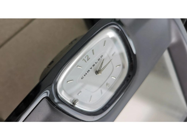 Дисплей    68105156AD, 1UV82DX8AB   Chrysler 300C