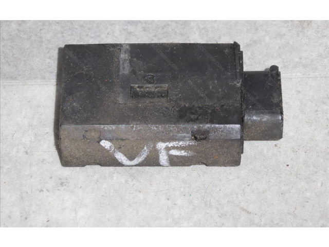 Vstřikovací lišta 7649710, VD7943 BMW 2 F22 F23