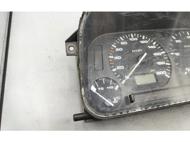 Панель приборов 87001323 Volkswagen Caddy