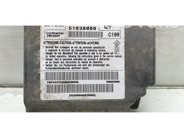 Блок управления надувных подушек 51838067   Fiat Grande Punto