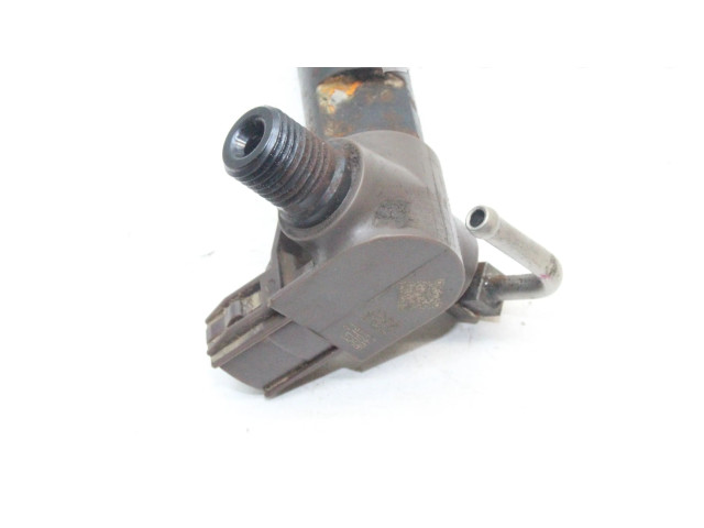 Vstřikovač 16613AA040 Subaru Outback (BS) EE20Z