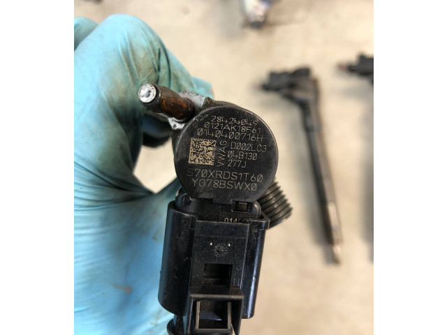 Vstřikovač 04B130277J, 04B130755H Seat Ibiza IV (6J,6P) CUSB