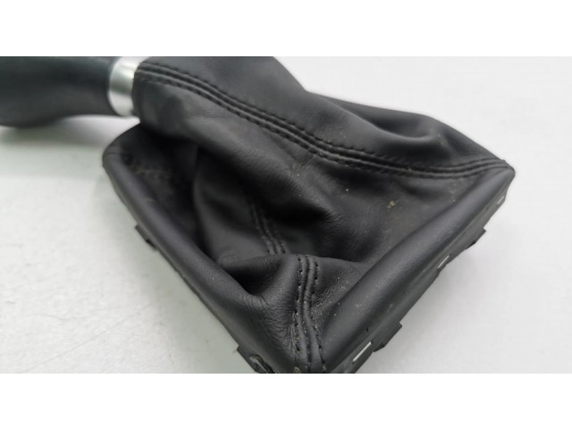 Отделка рычага переключения передач (кожа, головка)