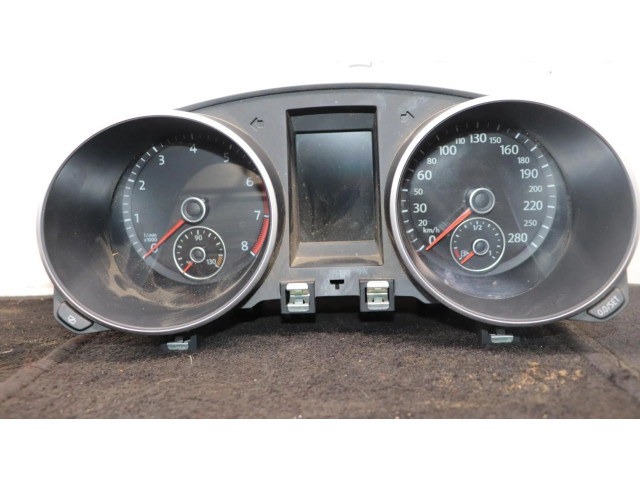 Панель приборов 5K6920972C, 5K6920972C Volkswagen Golf VI